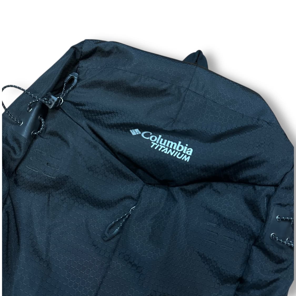 컬럼비아 티타늄 나일론 쉘 백팩 상품이미지3