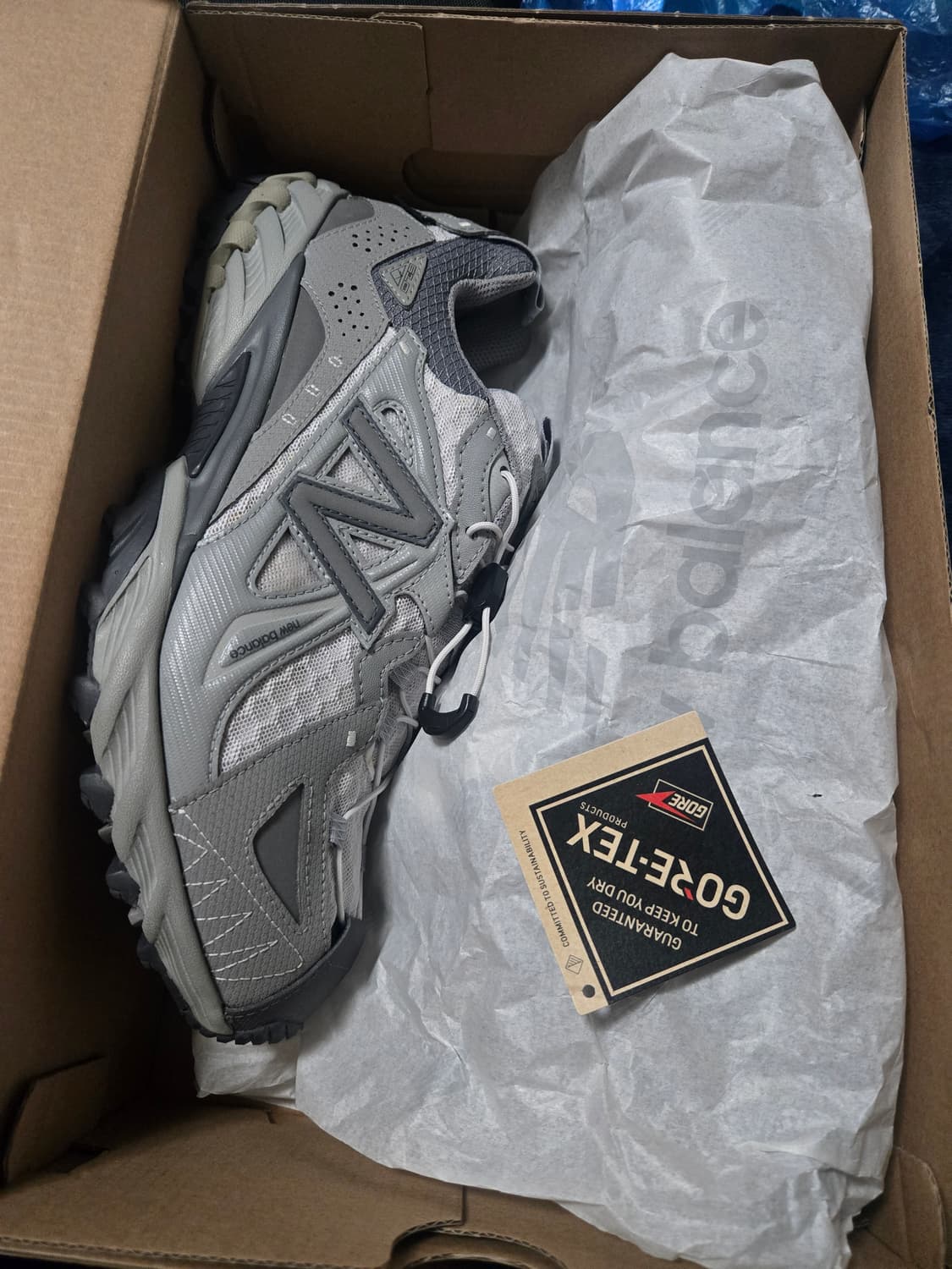 뉴발란스 610xv1  고어텍스 280cm신발 판매합니다 상품이미지1