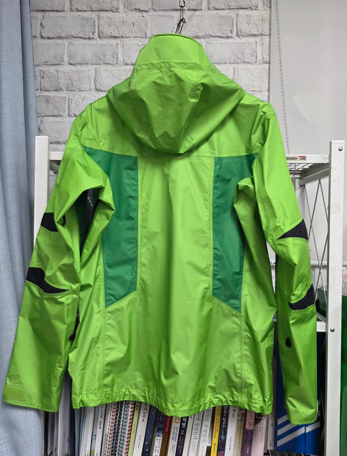 코오롱스포츠 남성 바람막이 등산복 105 후드 고어텍스 MM96 상품이미지7