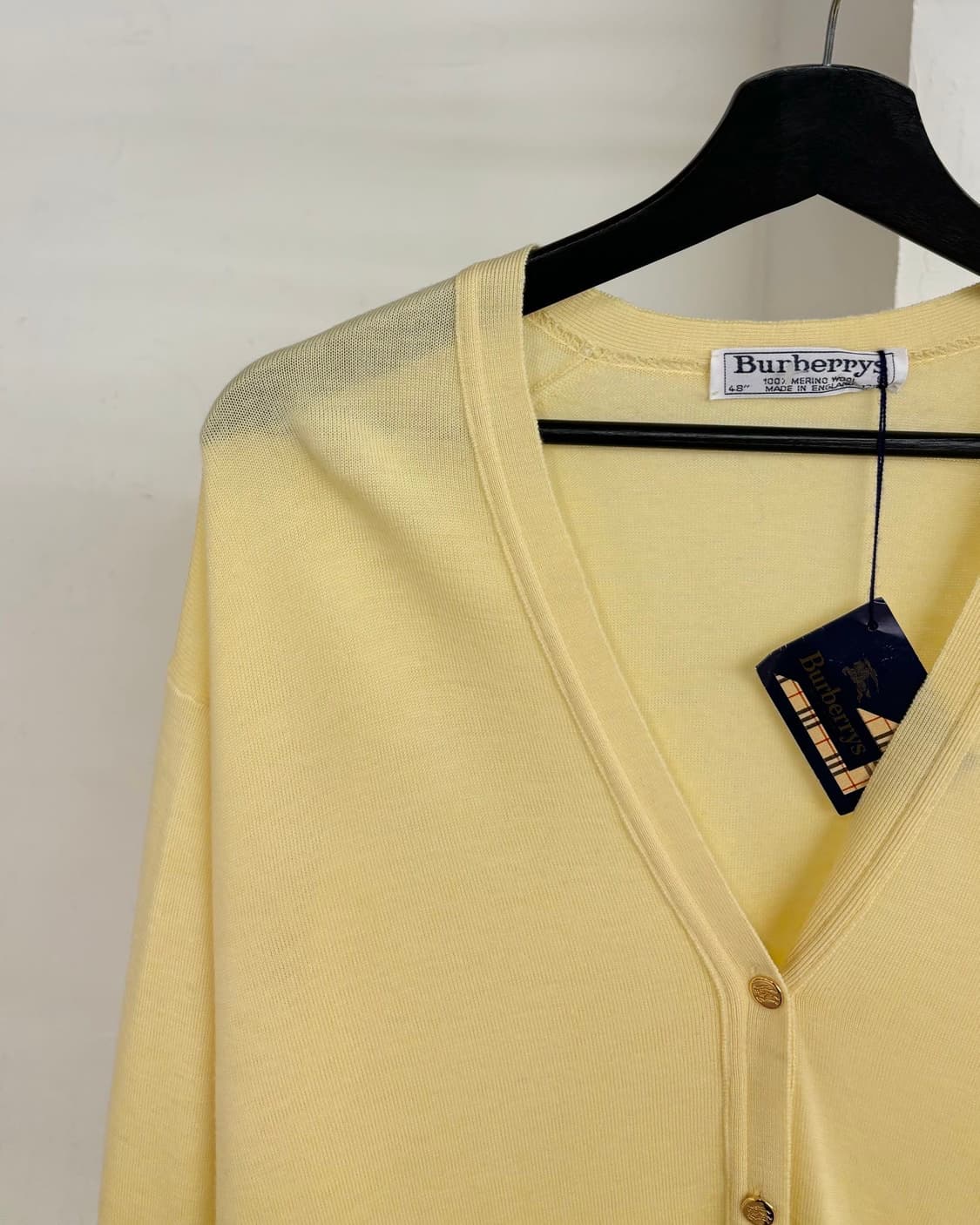 버버리 옐로우 금장 메리노 울 가디건 상품이미지3