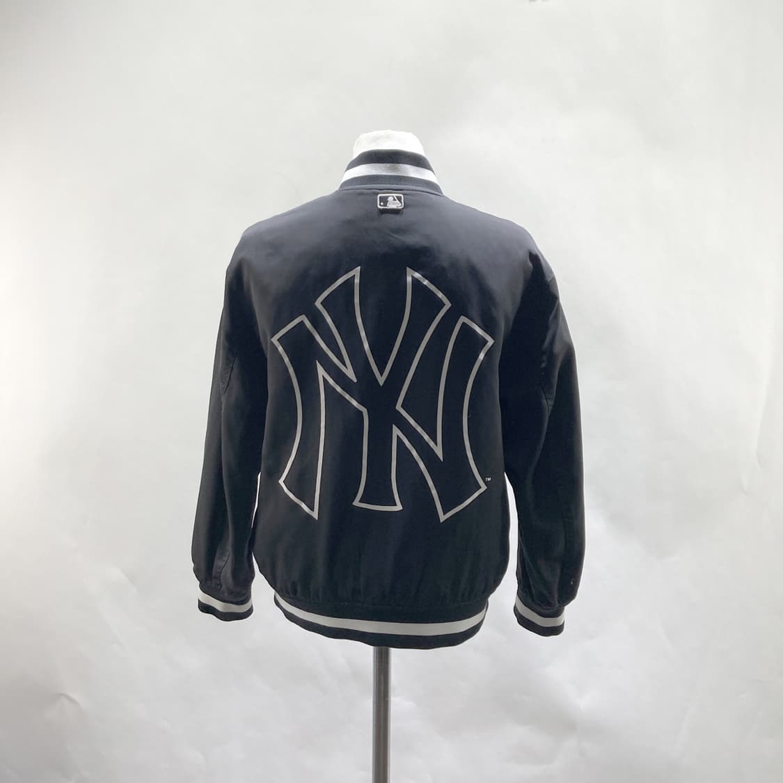 MLB 뉴욕양키스 키즈 야구점퍼 블랙 11Y 145 상품이미지3