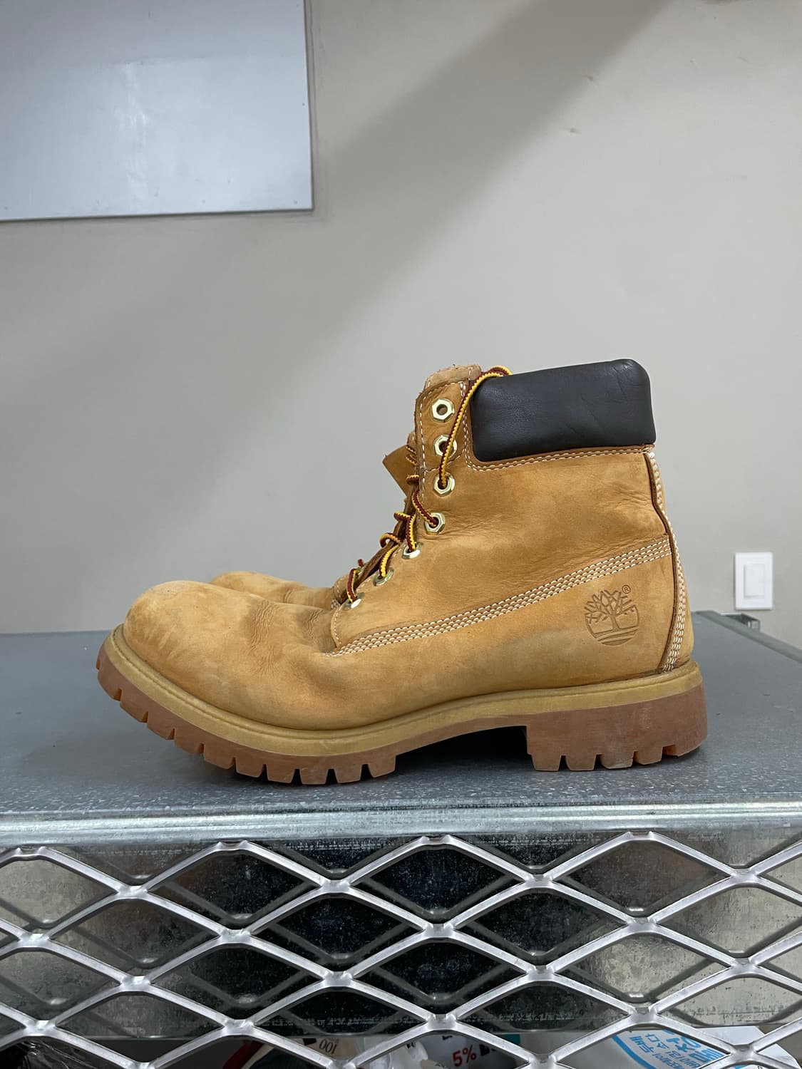 팀버랜드 6인치 프리미엄 부츠 US7.5 (gr-4027) 상품이미지1