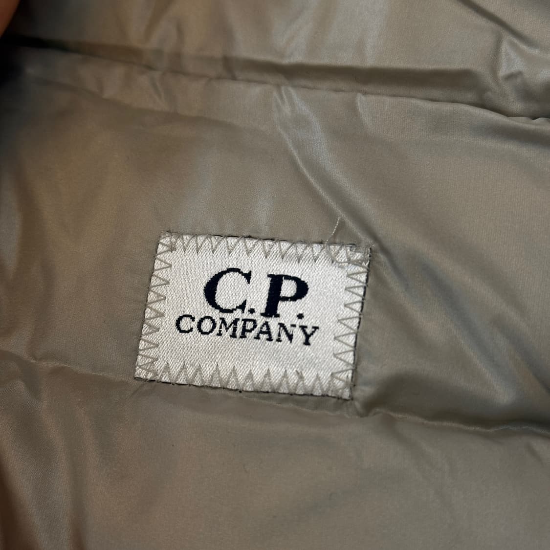 C.P COMPANY 경량패딩 상품이미지4