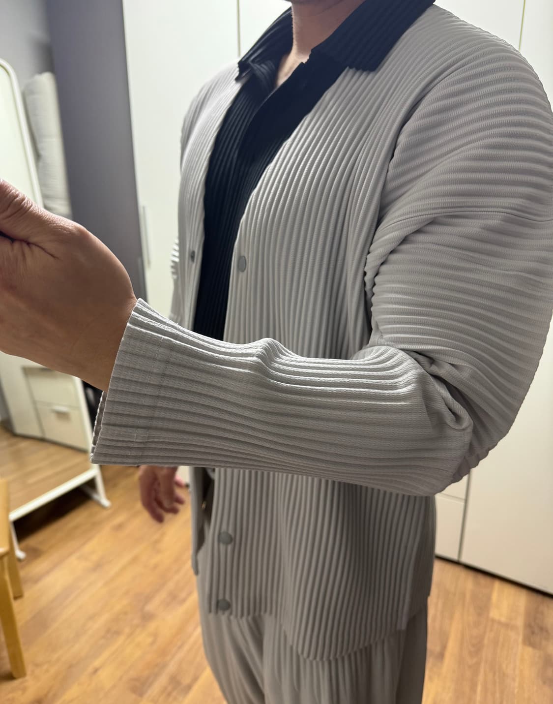 옴므 플리세 가디건 바지 상품이미지1