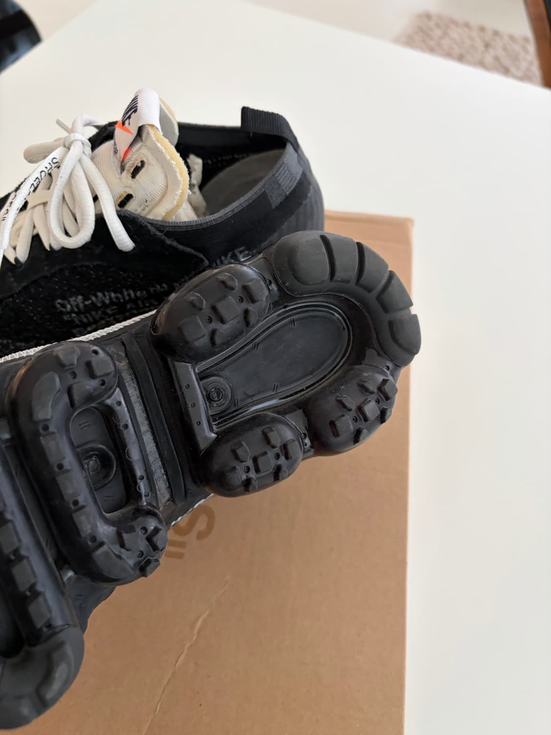 오프화이트 나이키 베이퍼맥스 og 260 상품이미지6