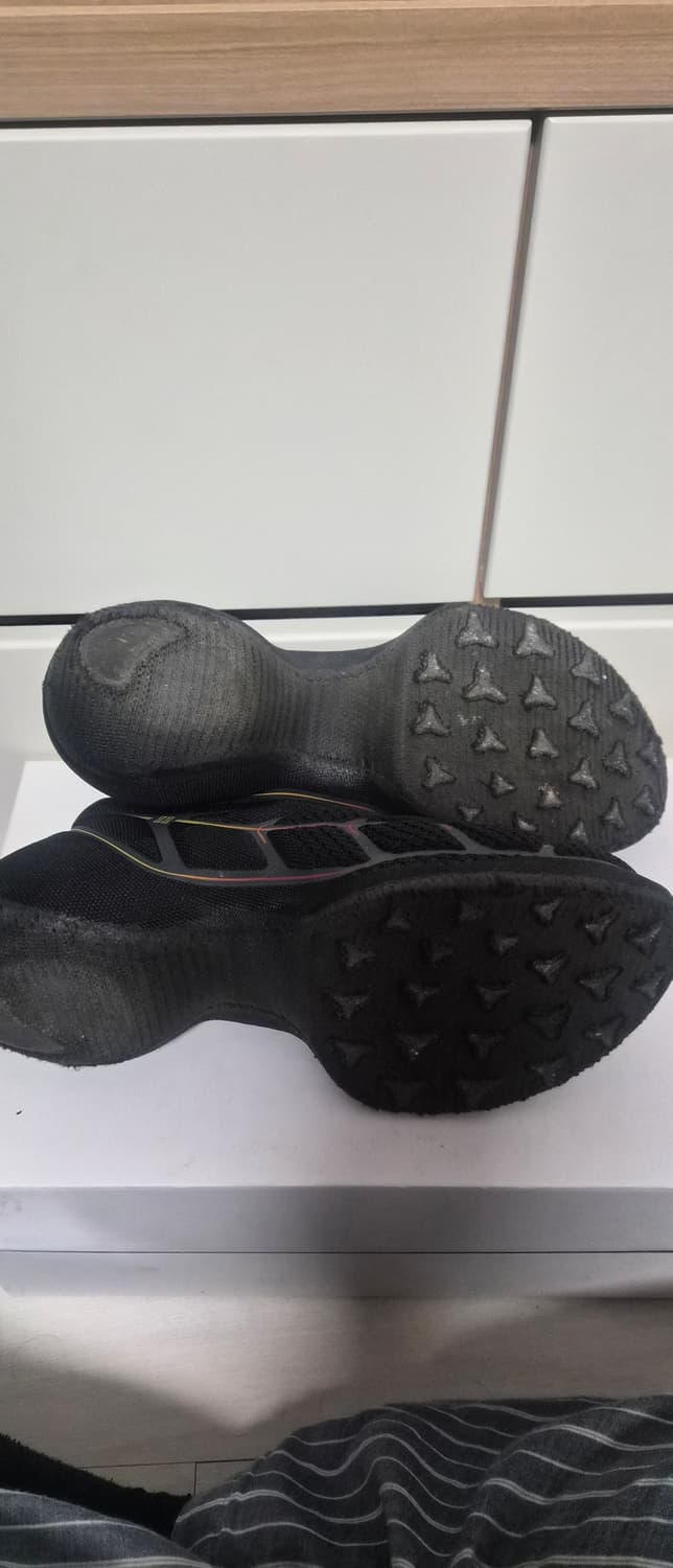 지방시 TK 360 블랙 스니커즈 상품이미지8