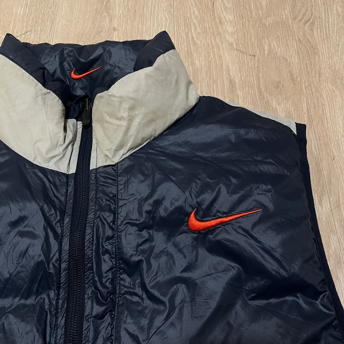 나이키 스우시 투톤 덕다운 패딩조끼 XL/105 상품이미지4