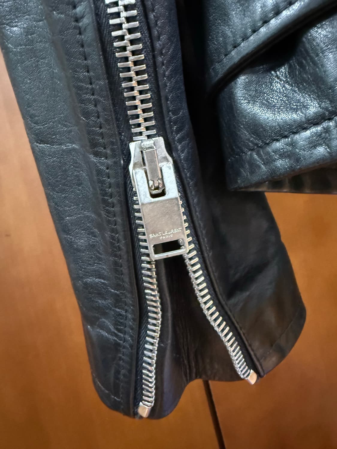 [48] 생로랑 L17 카프스킨 라이더자켓 상품이미지5