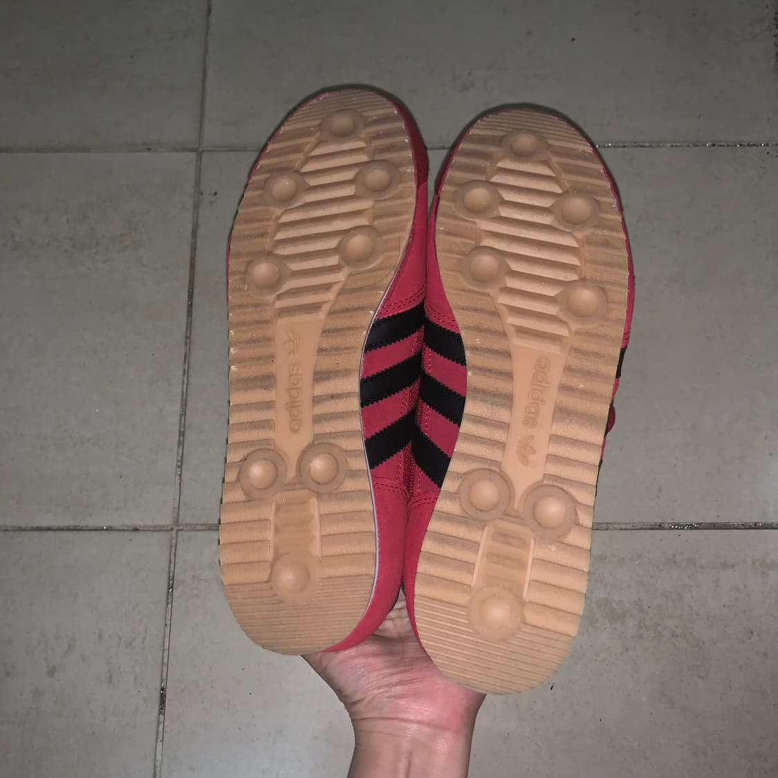 아디다스 R71팀 빅토리 레드 코어 블랙 255 상품이미지4