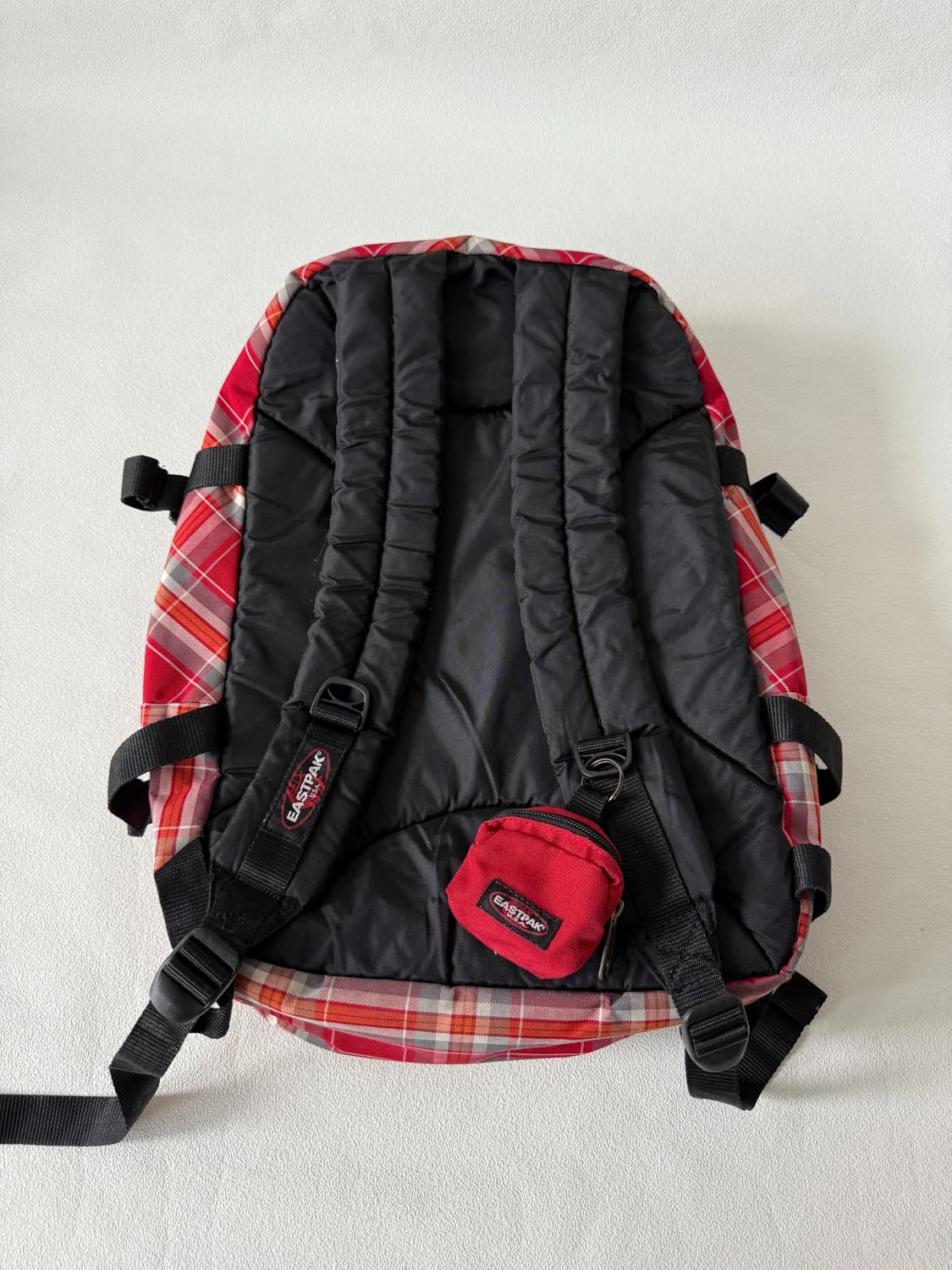 이스트팩(EASTPAK) 체크 백팩 상품이미지8