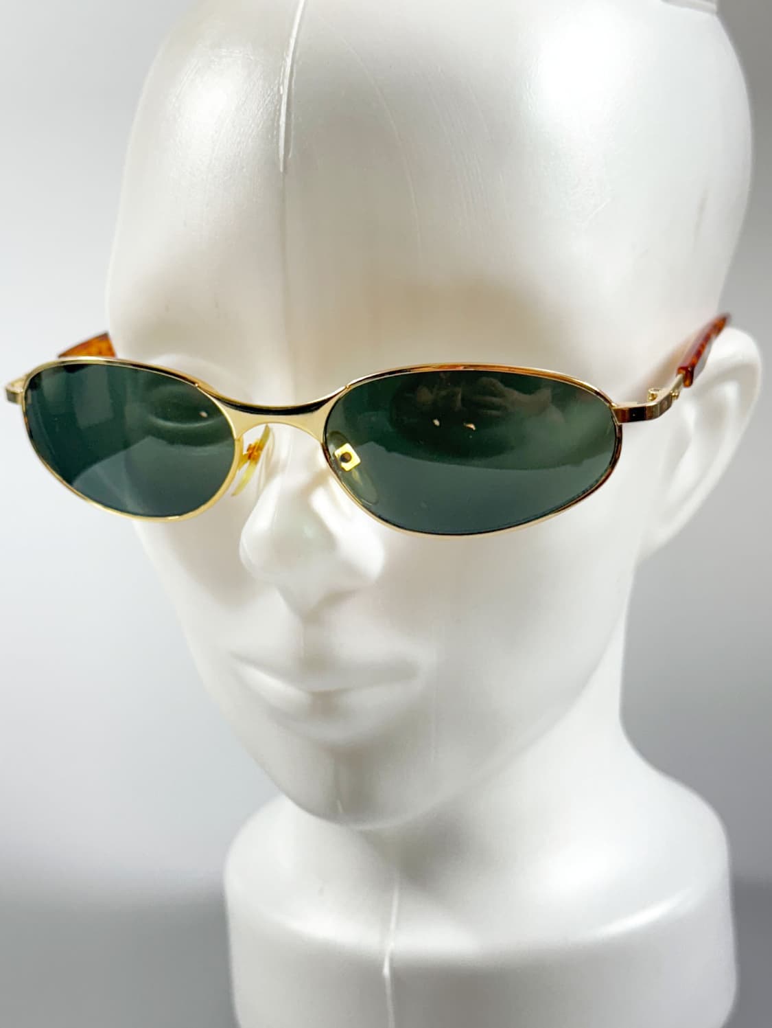 90s 골드 슬림 오벌 프레임 빈티지 선글라스 상품이미지8