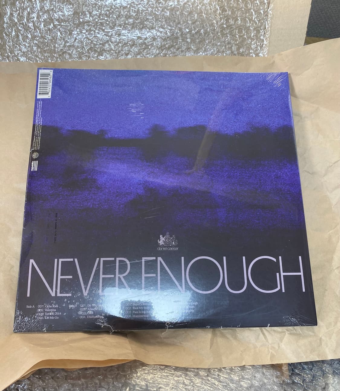다니엘시저 LP - NEVER ENOUGH 미개봉 상품이미지3