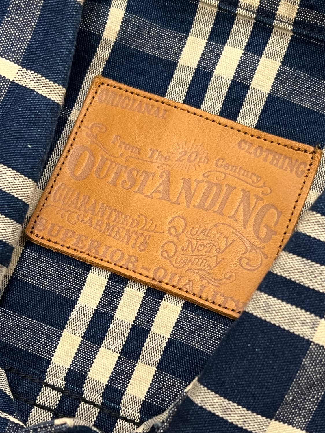 아웃스탠딩 체커 셔츠형 트러커 자켓 처분  상품이미지4