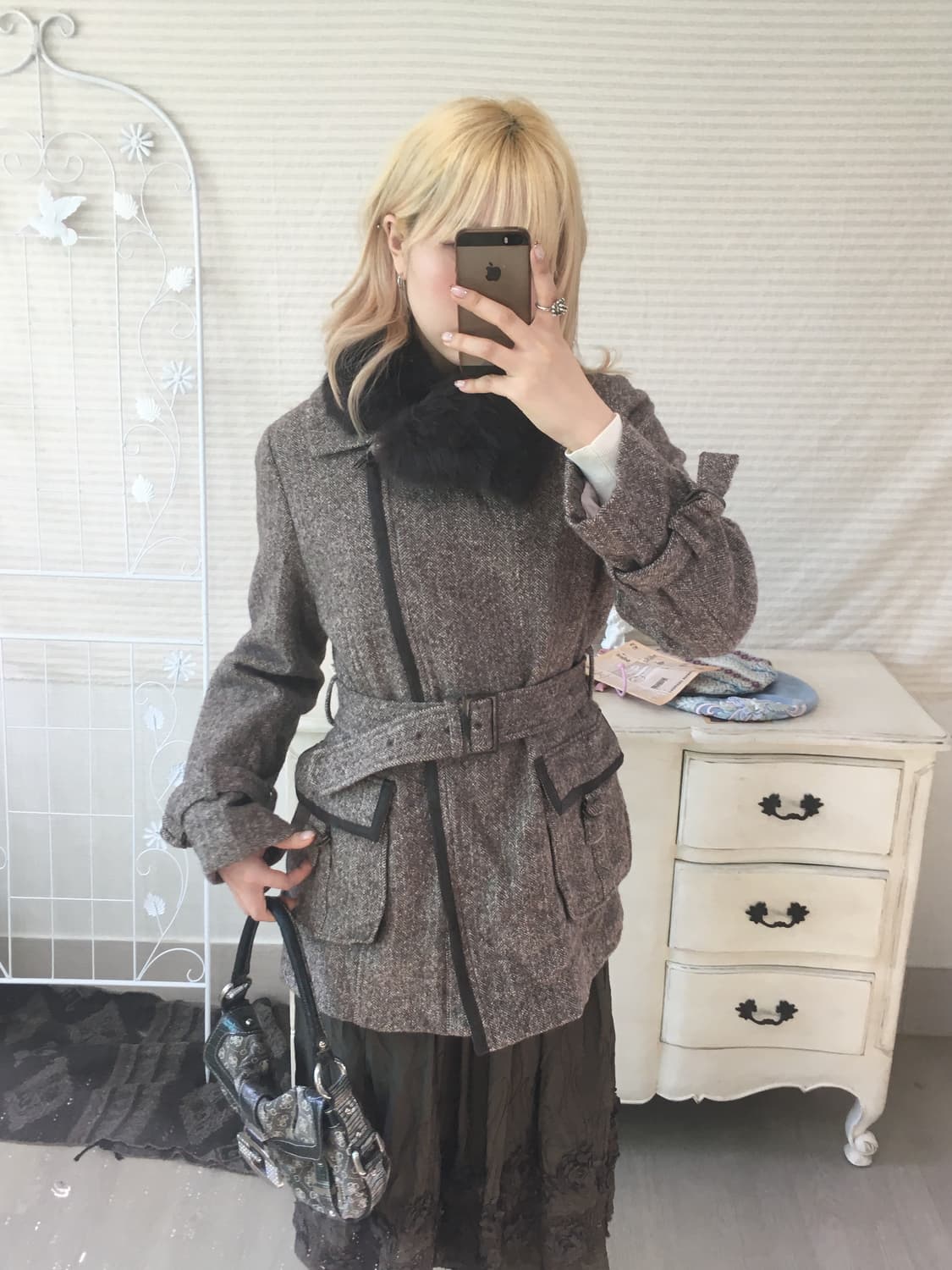  brown herringbone furcollar belted coat 상품이미지2