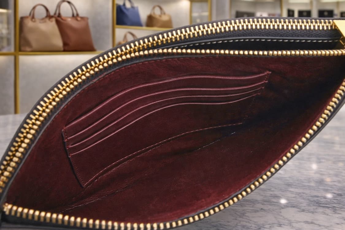 [A급] 로에베 게이트 더블지퍼 파우치 크로스백 판매합니다!!! 상품이미지4