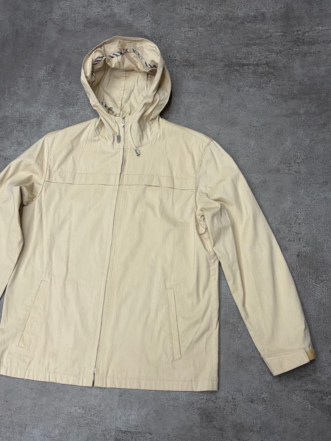 버버리 런던 바람막이 아이보리 상품이미지5