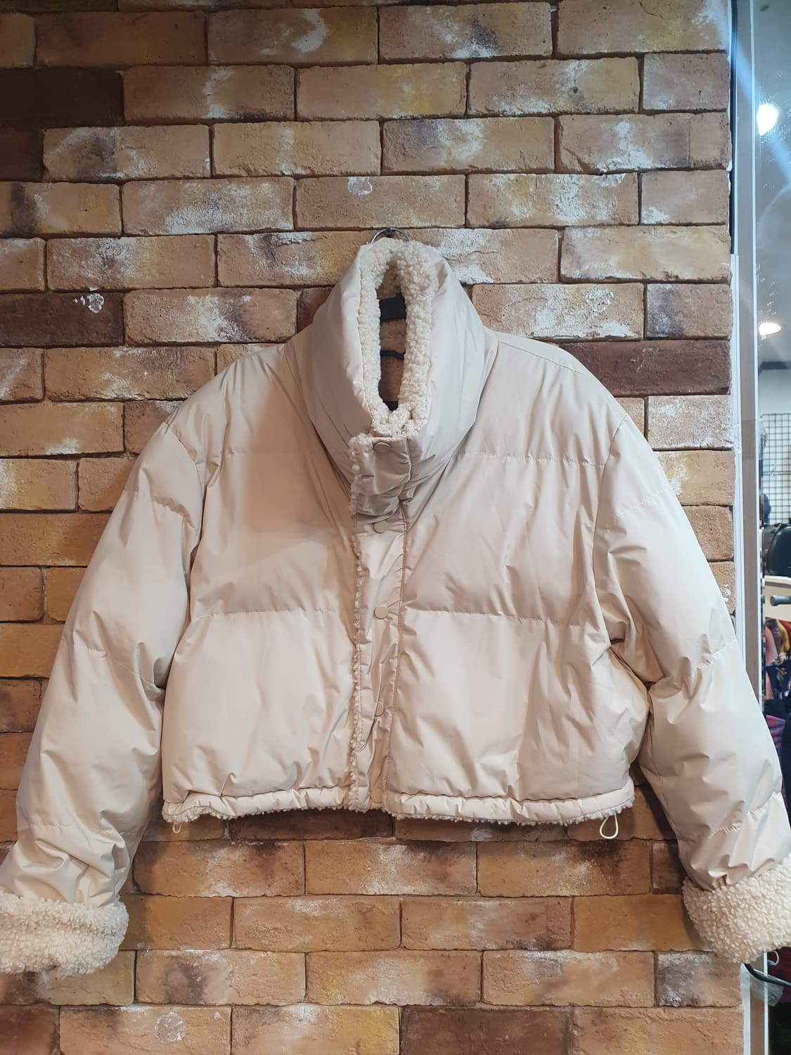 아이보리 숏 패딩 퍼 안감 상품이미지1