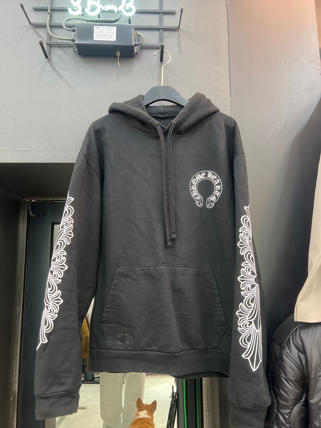 크롬하츠 홀슈스 플로랄후드 블랙 상품이미지1