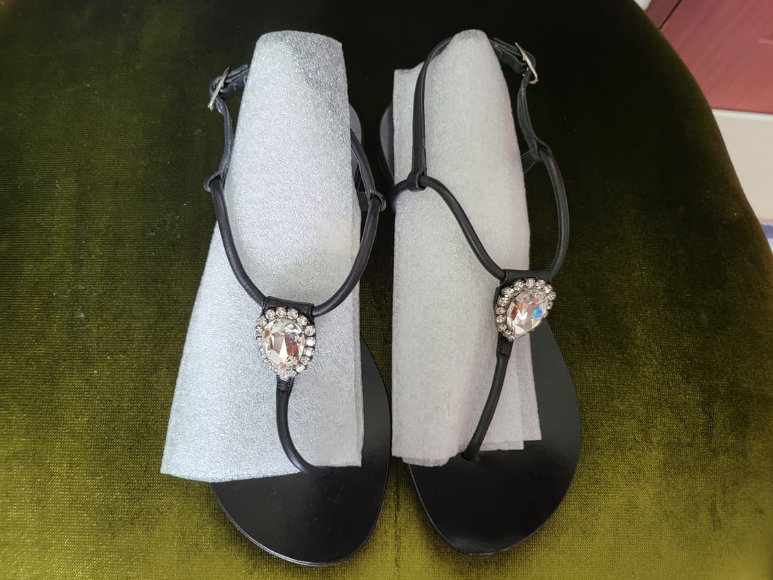 쥬세페 자노티 빅 크리스탈 플랫 샌들 박스 더스트 1 회 착용 상품이미지3