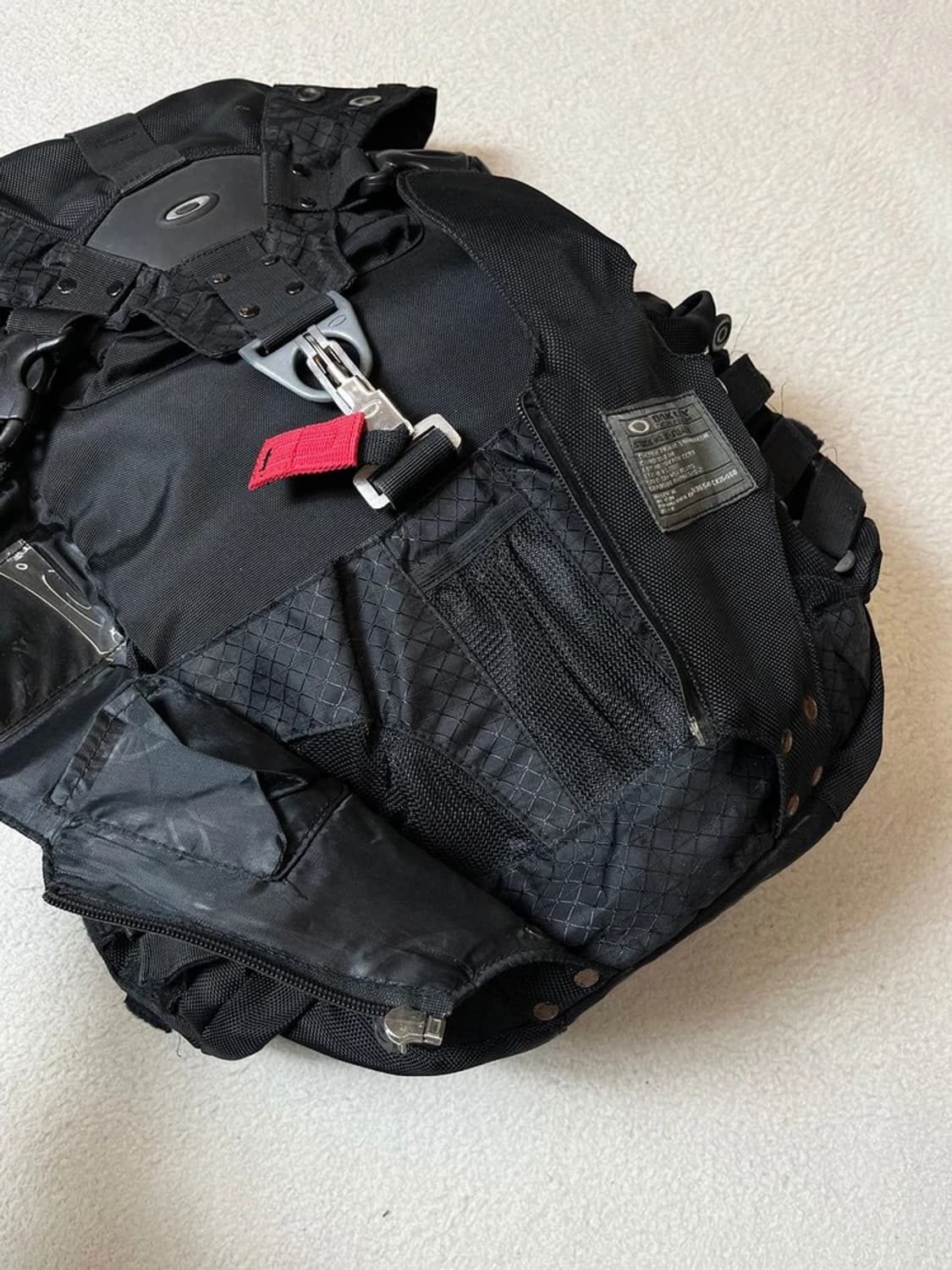 오클리 00's 아이콘 3.0 테크니컬 백팩 Q1283 상품이미지4