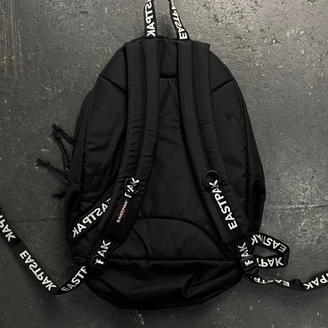이스트팩 백팩  상품이미지3