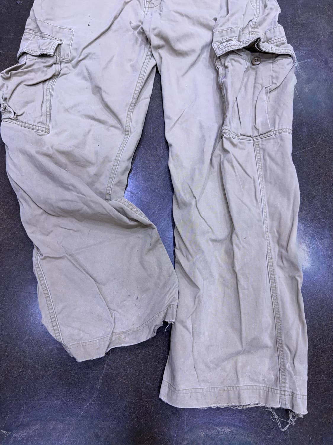 리바이스 00's 루즈 스트레이트핏 카고팬츠 베이지 33 상품이미지7