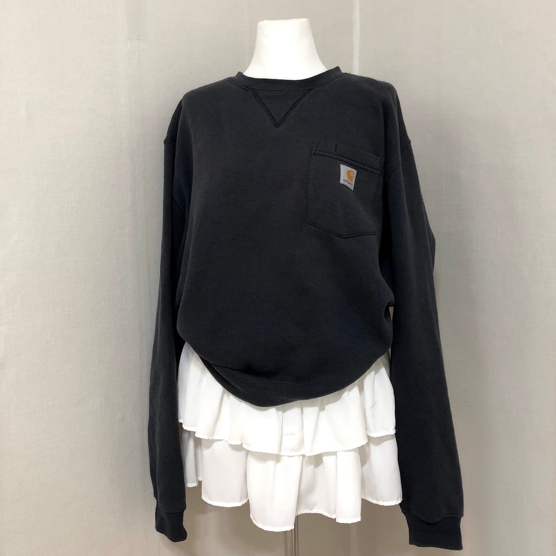 칼하트 포켓 맨투맨 L 상품이미지1