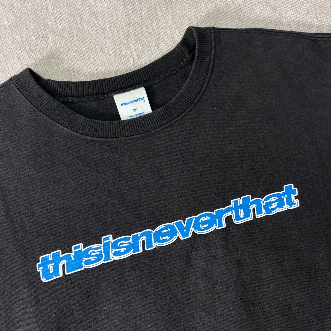 105 디스이즈네버댓 빅로고 맨투맨 상품이미지2