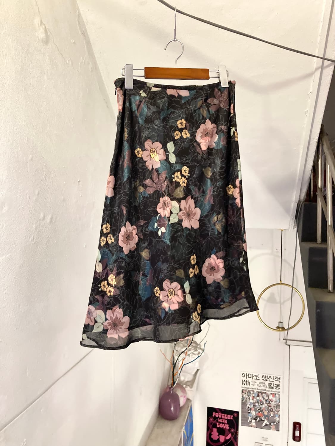 y2k 새틴 미디 플레어 프릴 스커트 상품이미지5