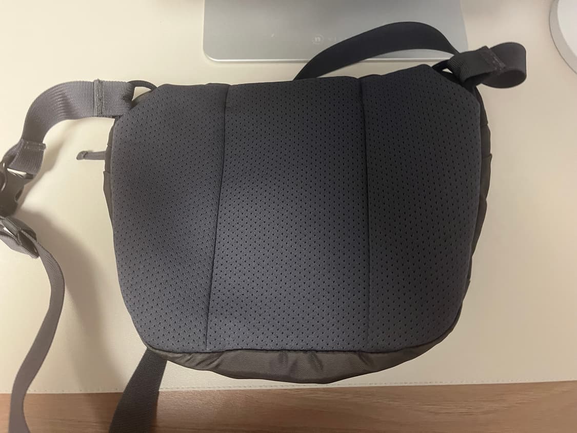 아크테릭스 맨티스 웨이스트백 그레이 상품이미지3