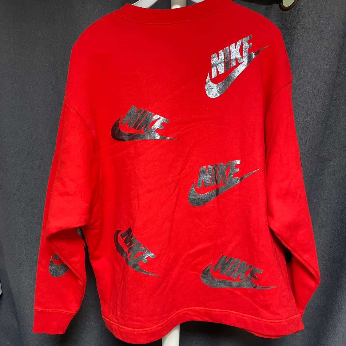 나이키 NSW FUTURA 맨투맨 레드 S 상품이미지3