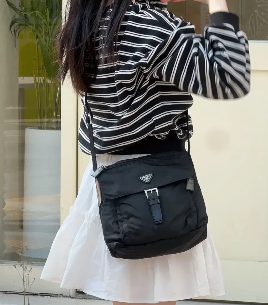 프라다 나일론 포코노 버클 메신저백 크로스백 상품이미지1