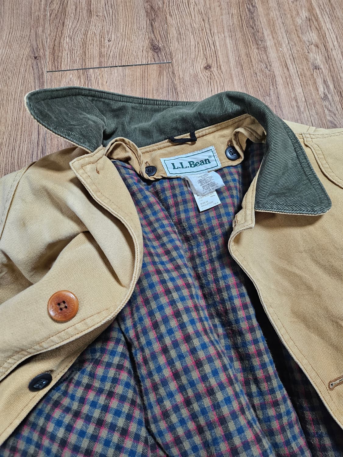 엘엘빈 헌팅자켓 판매합니다. 상품이미지3