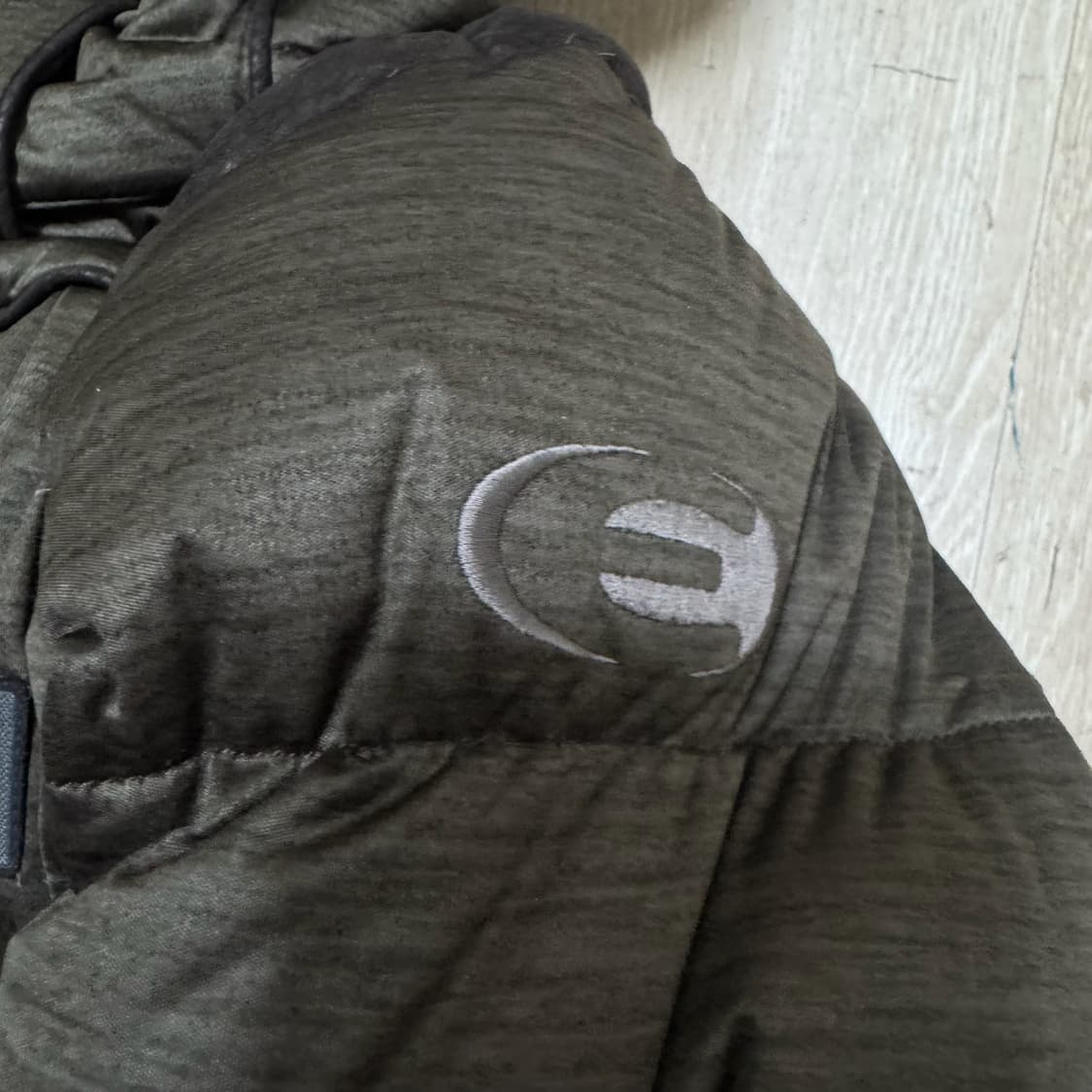 아이더 구스다운 로고 700 후드 패딩 M/95  상품이미지3