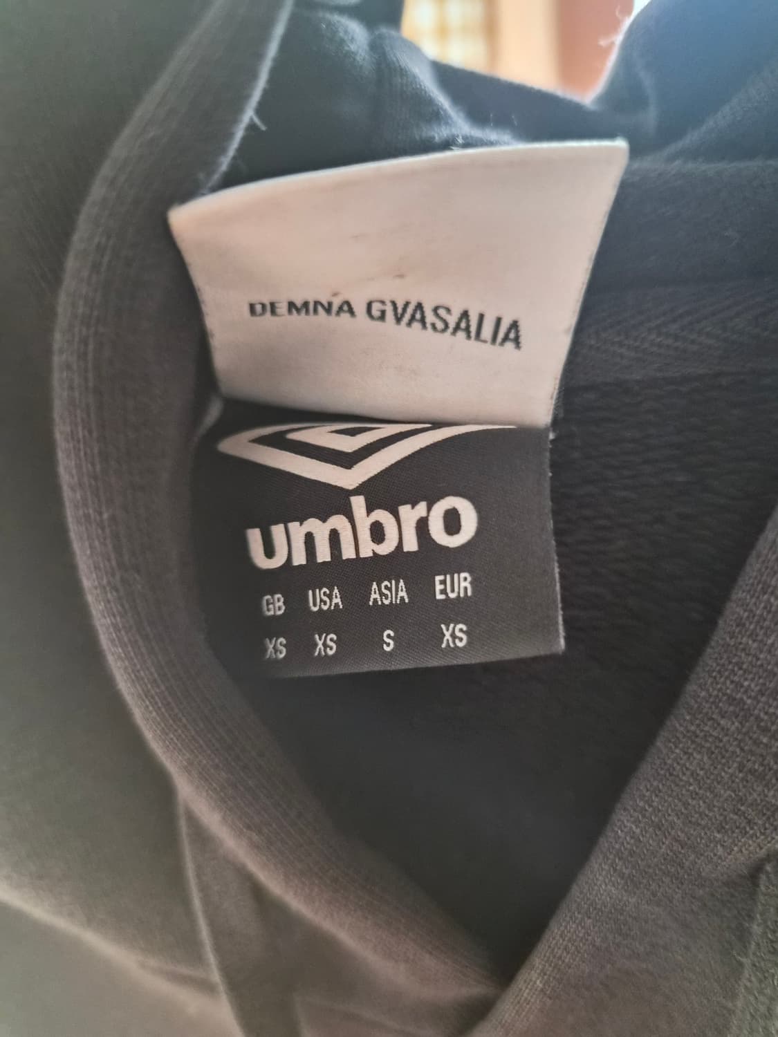 [XS] 베트멍x엄브로 후드티 블랙 상품이미지5