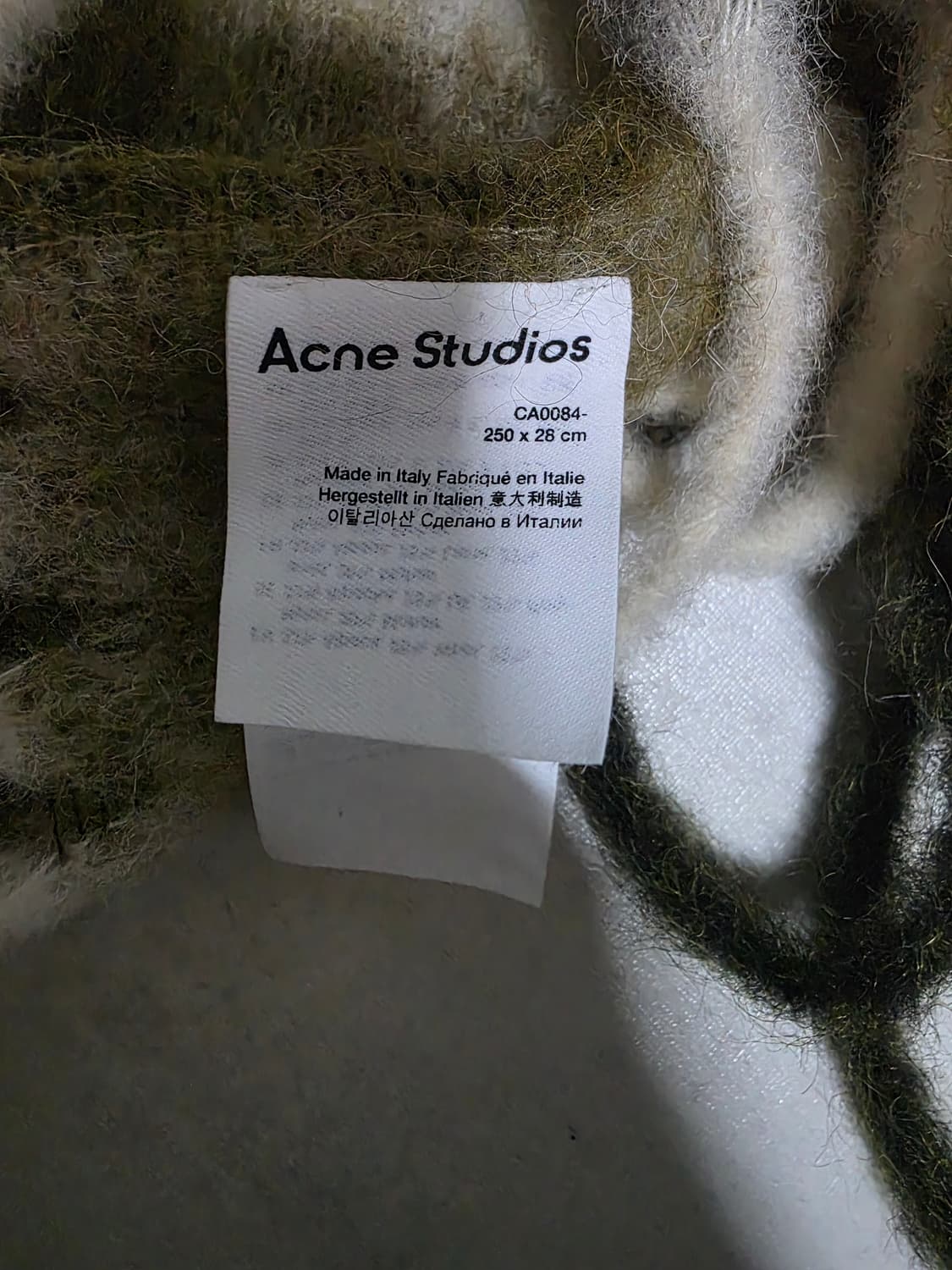 아크네 스튜디오 모헤어 체크 스카프 토프 그린 블랙 상품이미지3