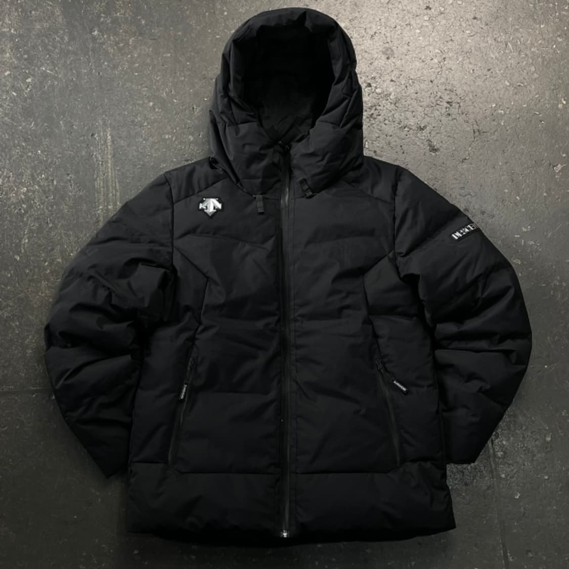 95 데상트 패딩 상품이미지1