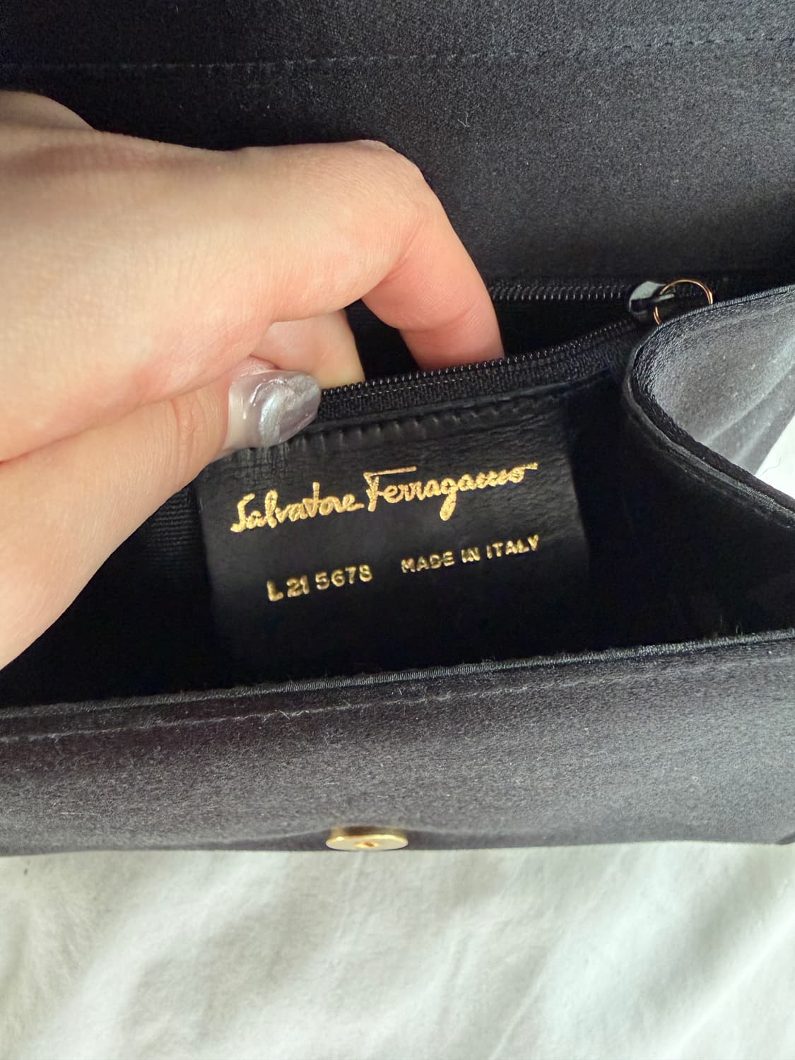 [Ferragamo] Vara Bow Ribbon crossbag 상품이미지10