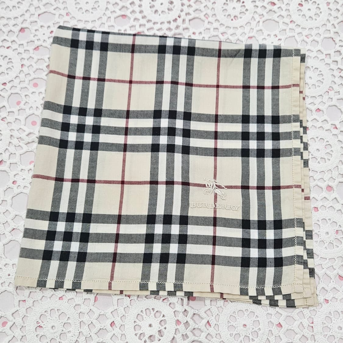 버버리 체크손수건 아이보리 상품이미지4