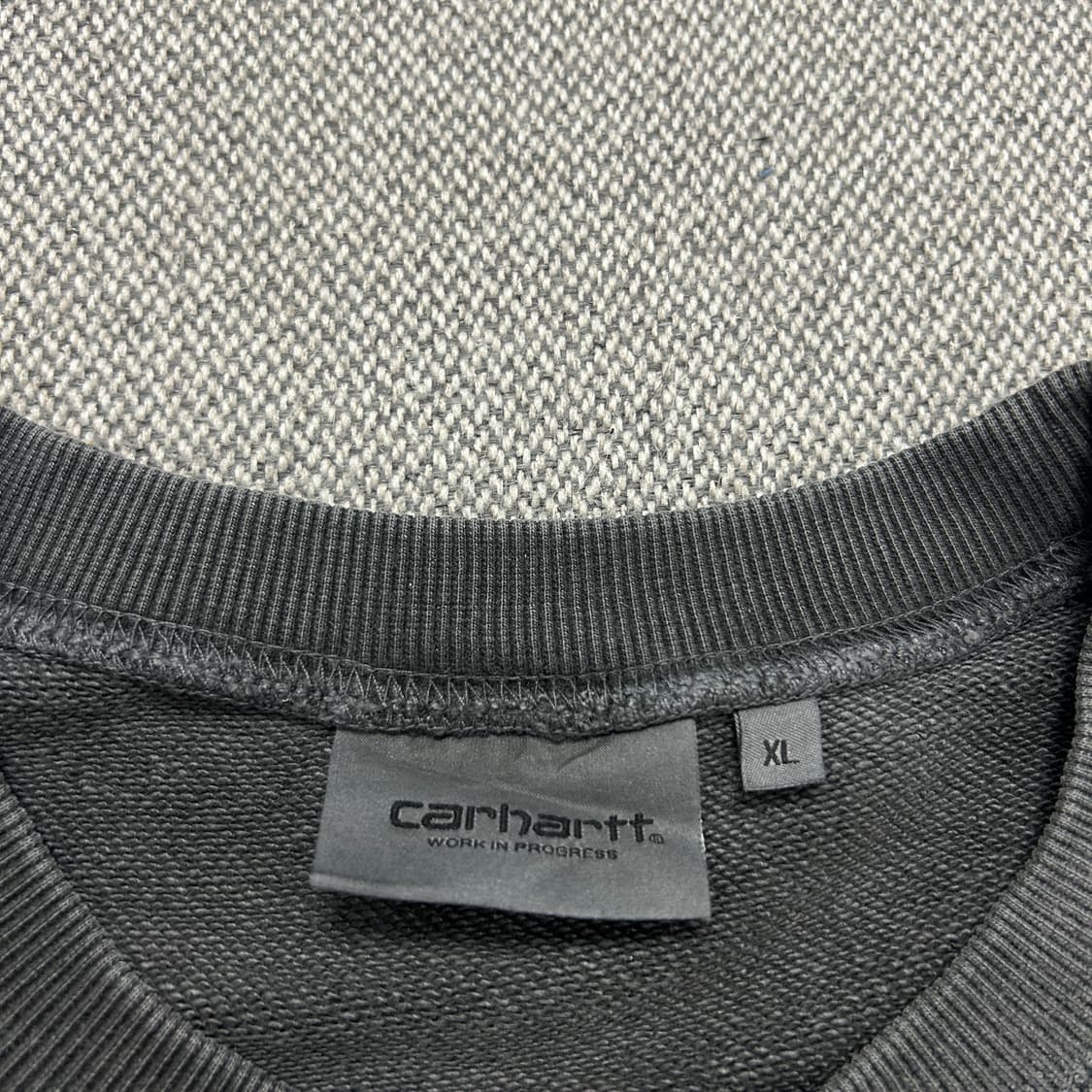 칼하트 더스트 스크립트 맨투맨(XL) 상품이미지2