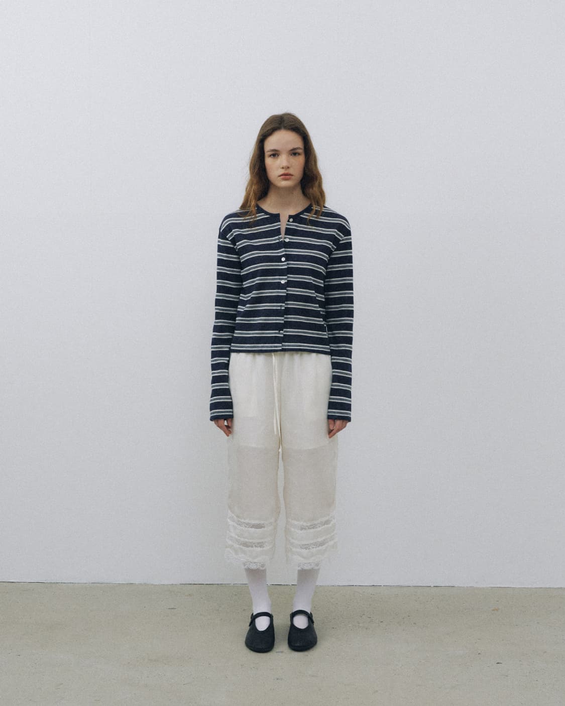 아유서울 SATIN LACE CROPPED PANTS IVORY 상품이미지5