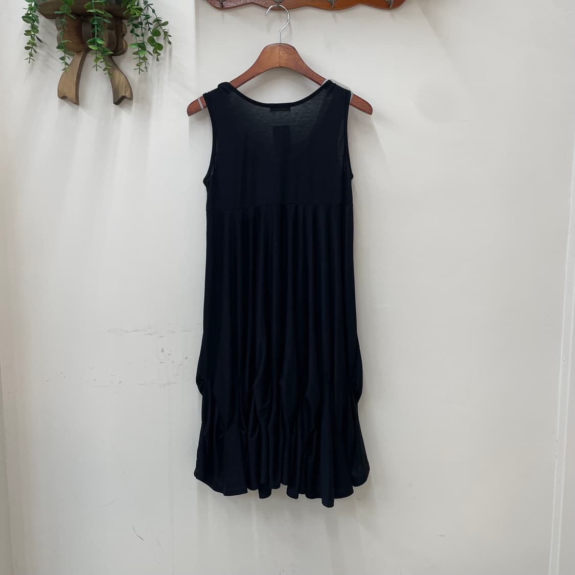 da da de epatant 화이트 레이스 디테일 블랙 나시 원피스  상품이미지4