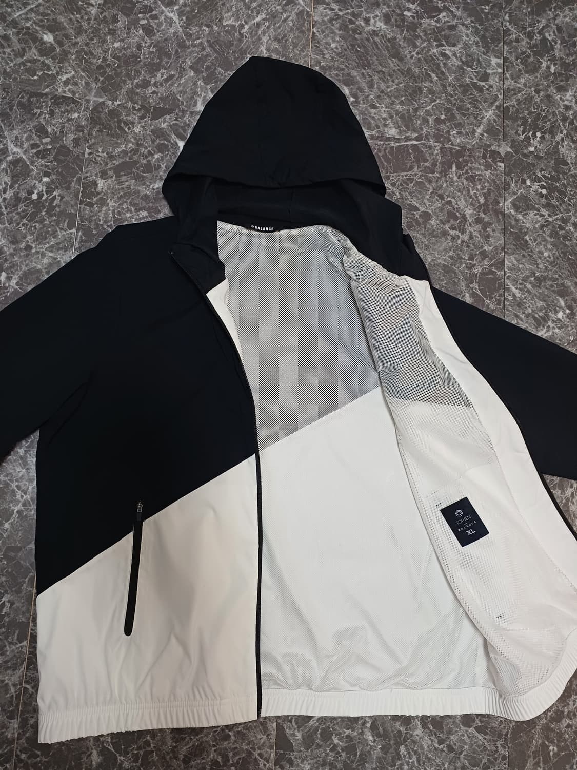 TOPTEN10 바람막이 후드 자켓 (XL)
 상품이미지3