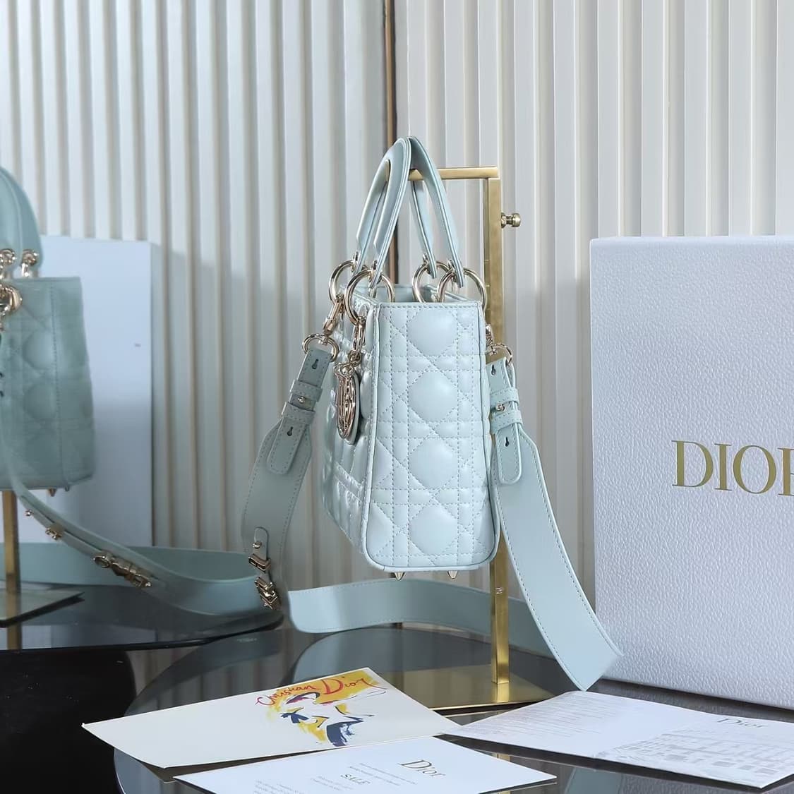 디올 스몰 뚜주흐 버티컬 토트백 매크로까나쥬 카프스킨 블랙 상품이미지3