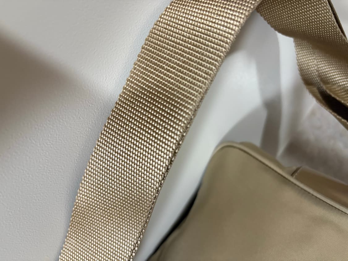 프라다 포코노 나일론 크로스백 상품이미지4