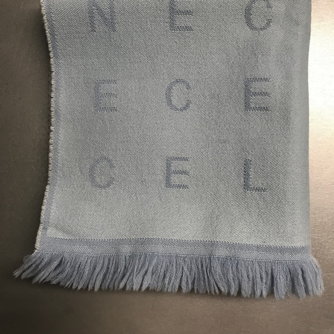 셀린느 머플러 상품이미지2