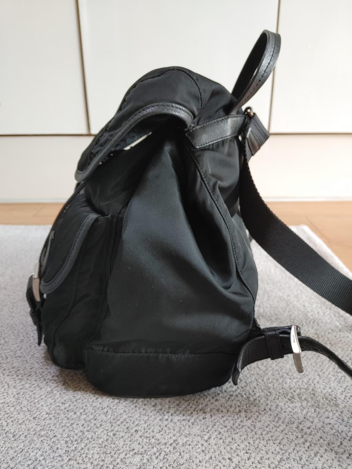 정품 프라다 테수토 나일론 투포켓 포코노 백팩 상품이미지2