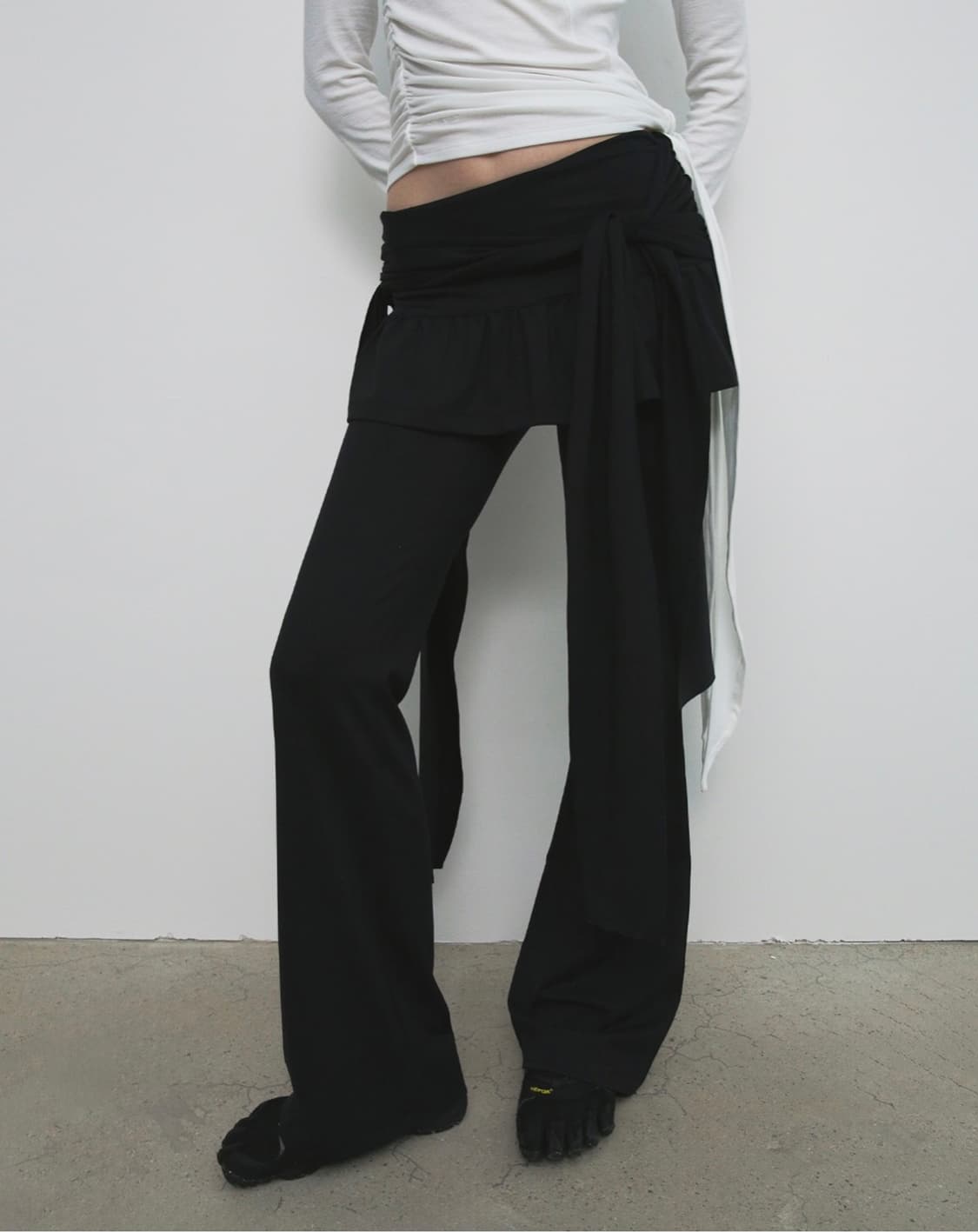 샌드릭 스트랩 스커트 팬츠 상품이미지1