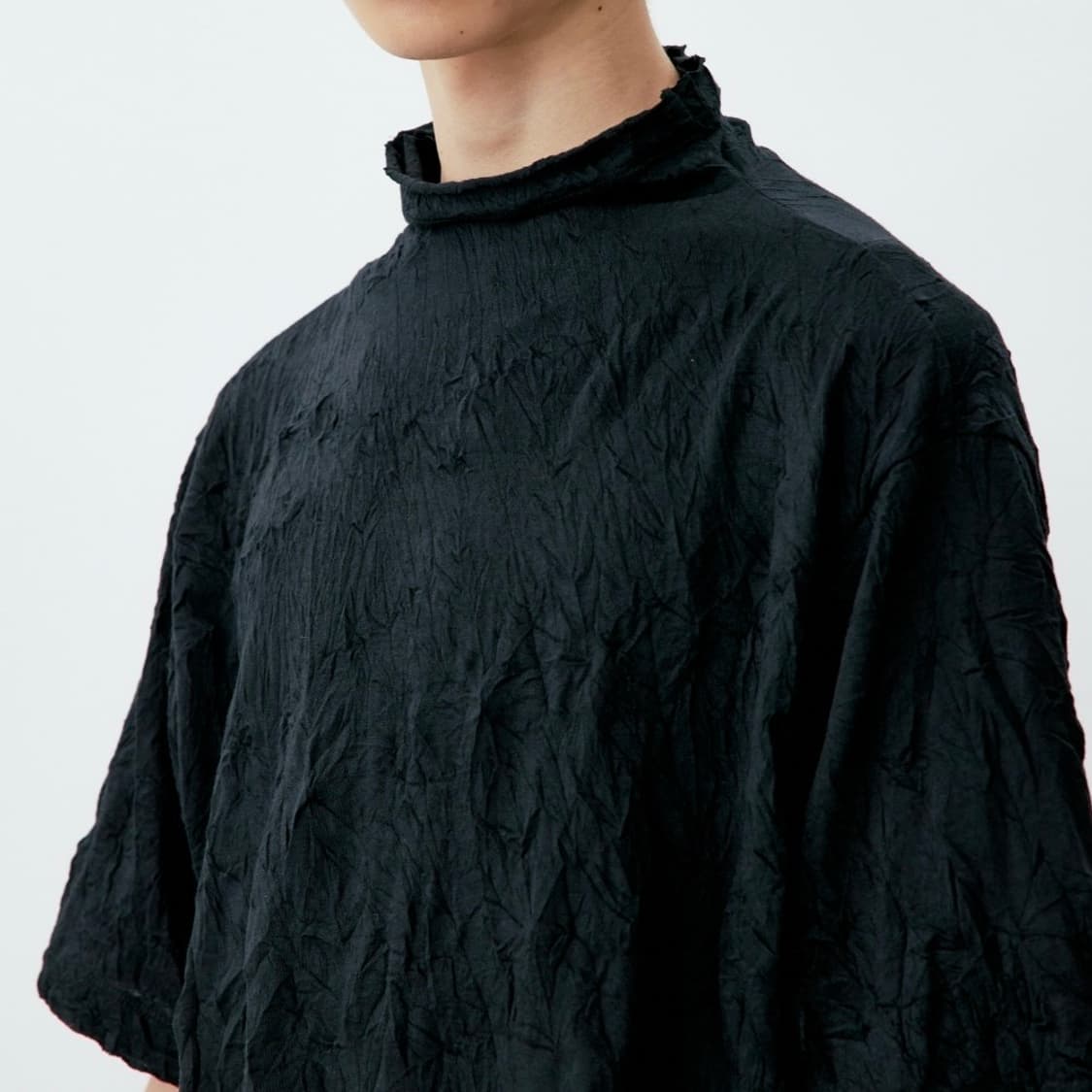  Creased Mock-neck H/S T-shirt Black 상품이미지2
