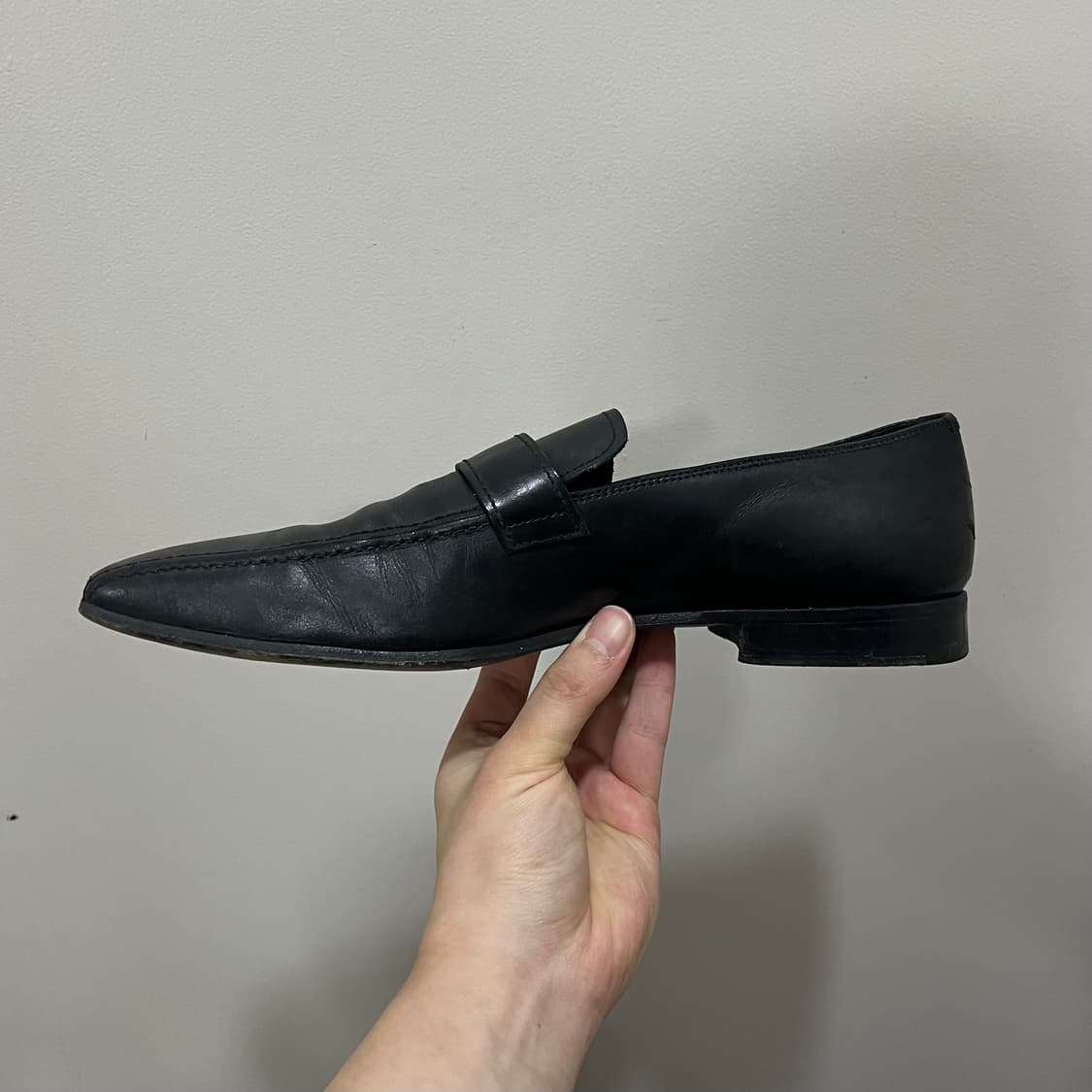 Prada Buckle Loafers 상품이미지3